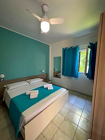 Deluxe Double Room with Extra Bed