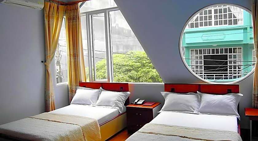 Ciao CatBa Hotel