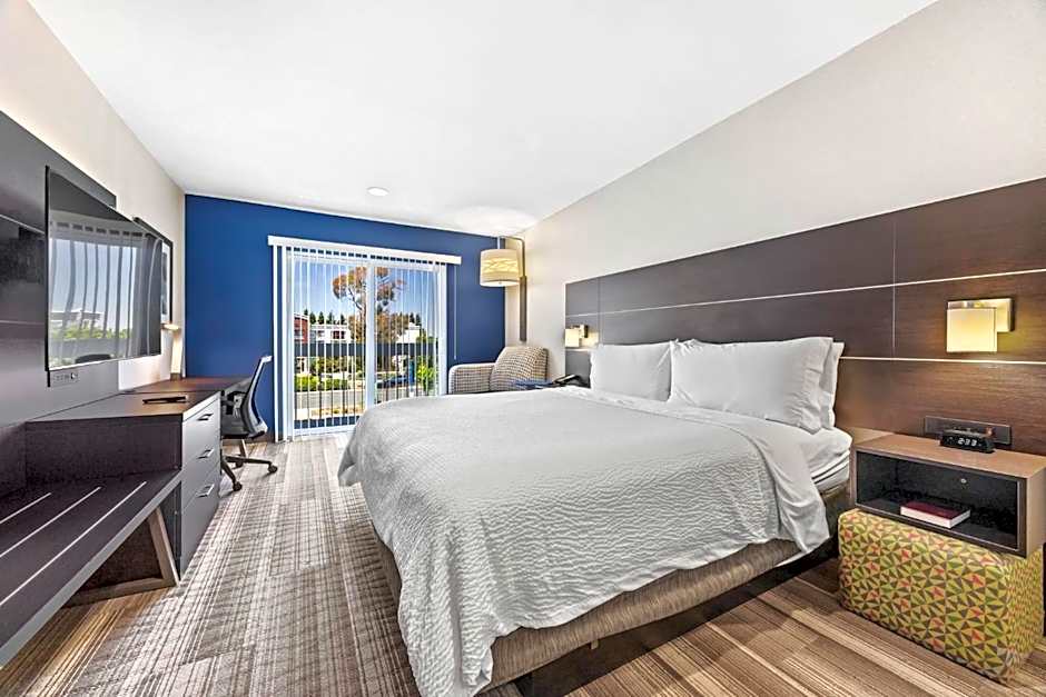Holiday Inn Express Sunnyvale - Silicon Valley By IHG