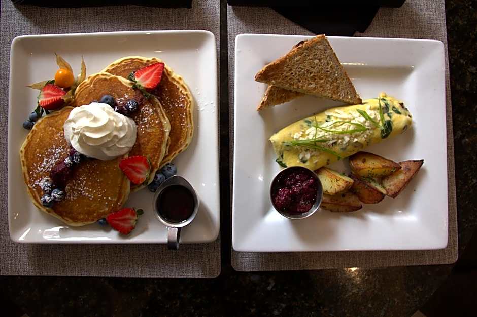 Holiday Inn & Suites Vancouver Downtown By IHG