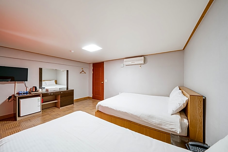 Hotel G