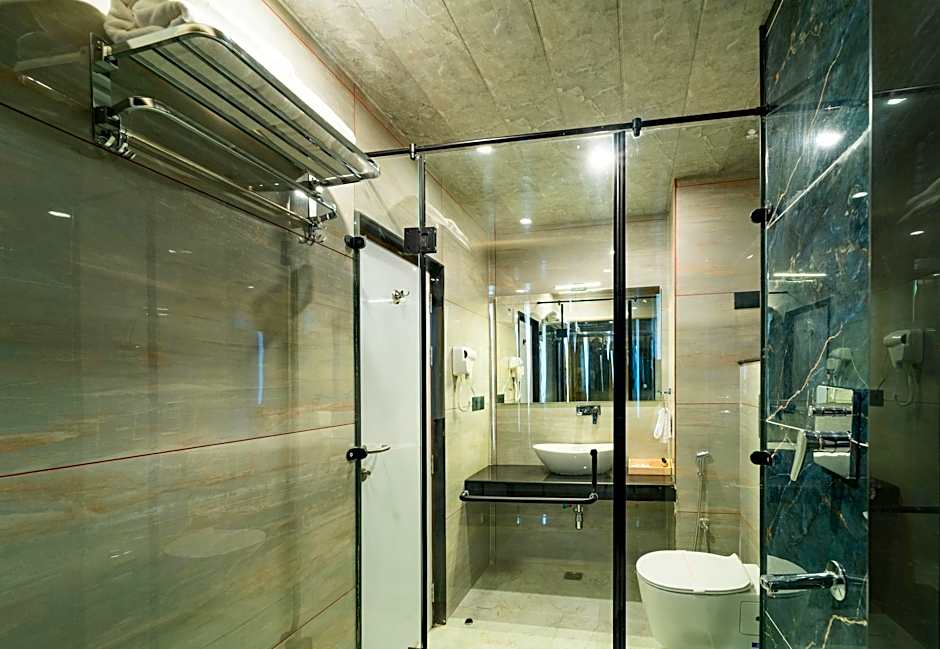 The Whitestone Inn & Suites ( A Centrally Heated Mountain & Valley View )