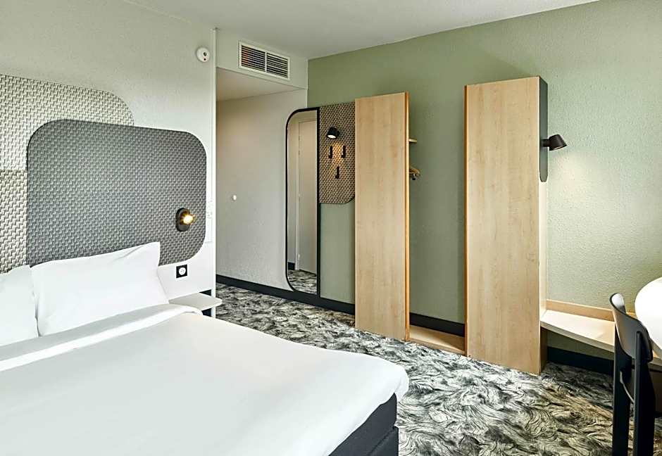 B&B HOTEL Paris Versailles