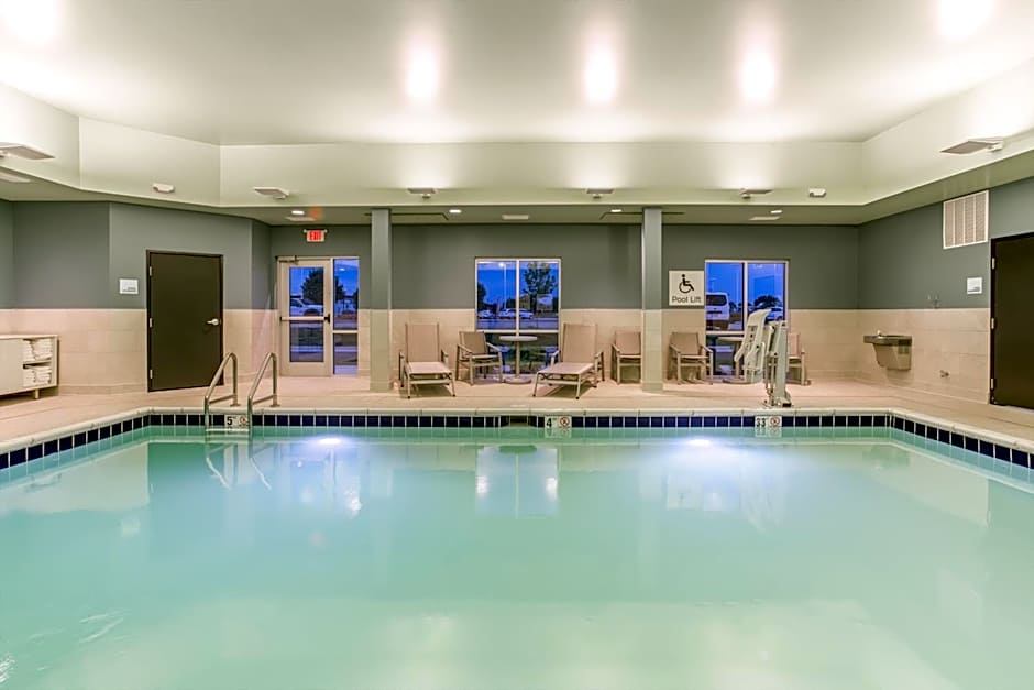 Holiday Inn Express And Suites Ottawa By IHG