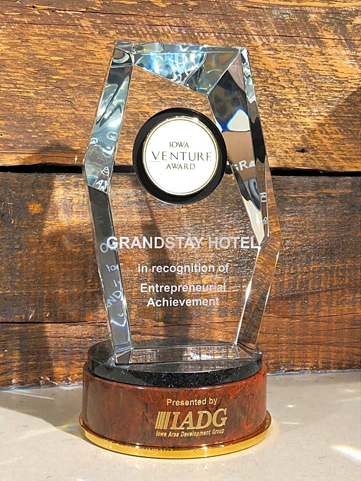 GrandStay Hotel & Suites Rock Valley