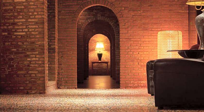 Brickyard Retreat at Mutianyu Great Wall