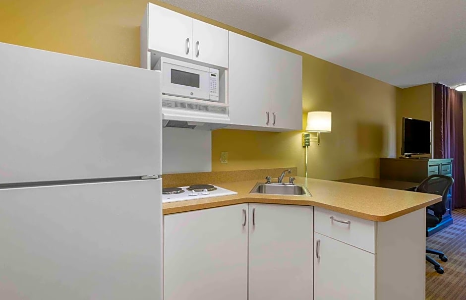 Extended Stay America Suites - Tampa - Airport - Spruce Street