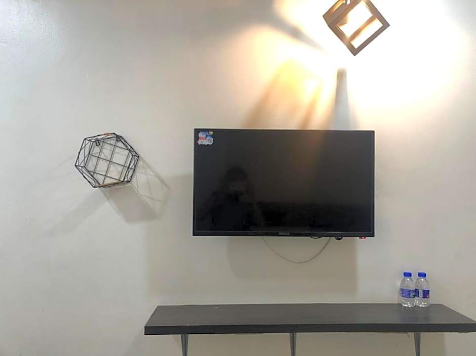 Hotel station 24