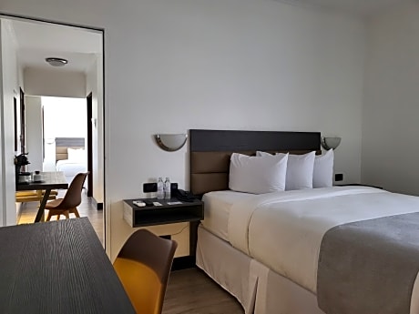 Family suite two full