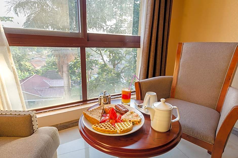 Hillside Plaza Hotel