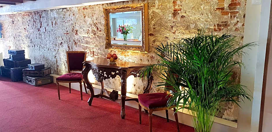 Rembrandtplein Hotel