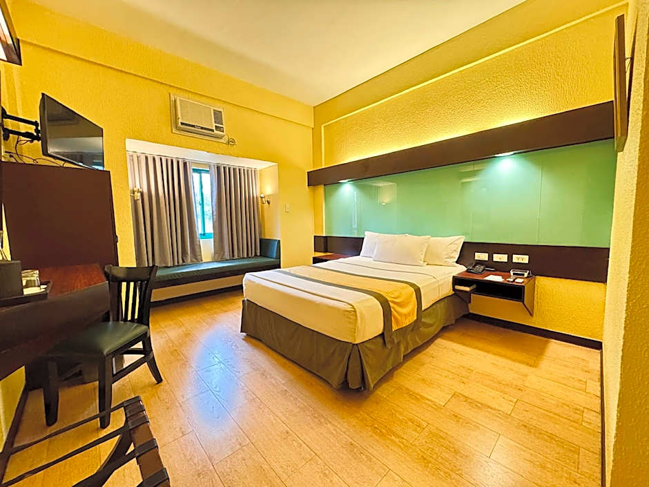 Microtel by Wyndham Cabanatuan