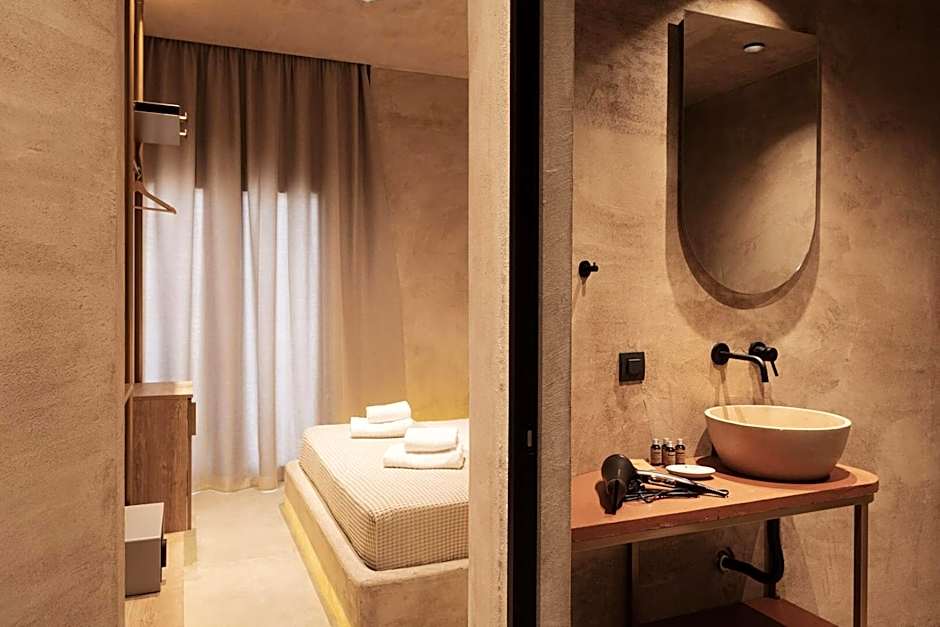 Medusa Luxury Suites