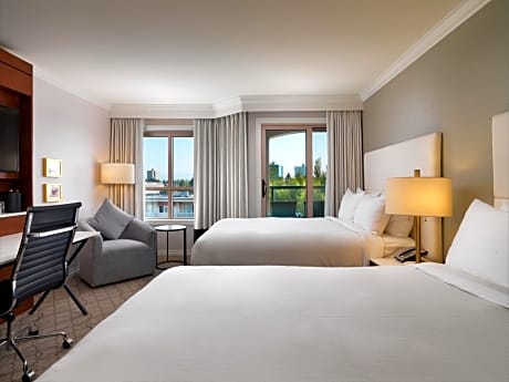 Signature City View Room: Two Queen Beds