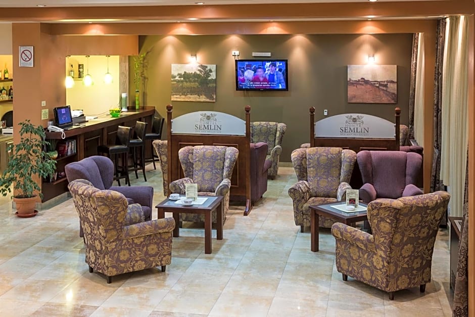 Garni Hotel Semlin B&B