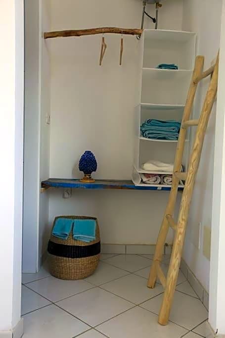 Ravissante maison bleue - Villa Azzura B&B