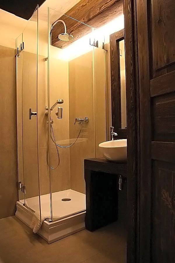 Kompleks rekreacyjno- hotelowo-wypoczynkowy FIRLEJOWE SIOŁO