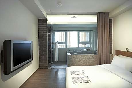 Japanese-Style Quadruple Room