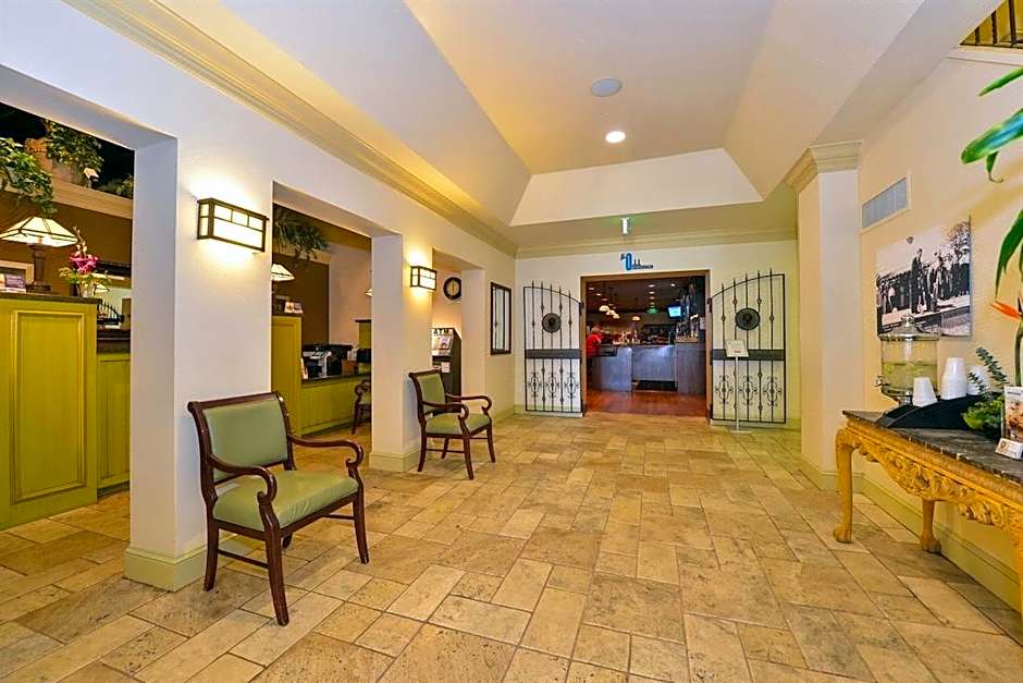 Lions Gate Hotel