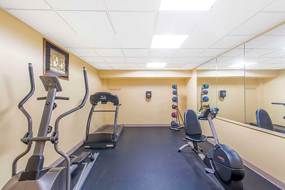 Days Inn by Wyndham Colchester Burlington