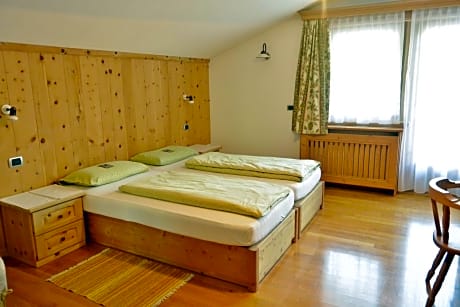 Two Connecting Double Rooms