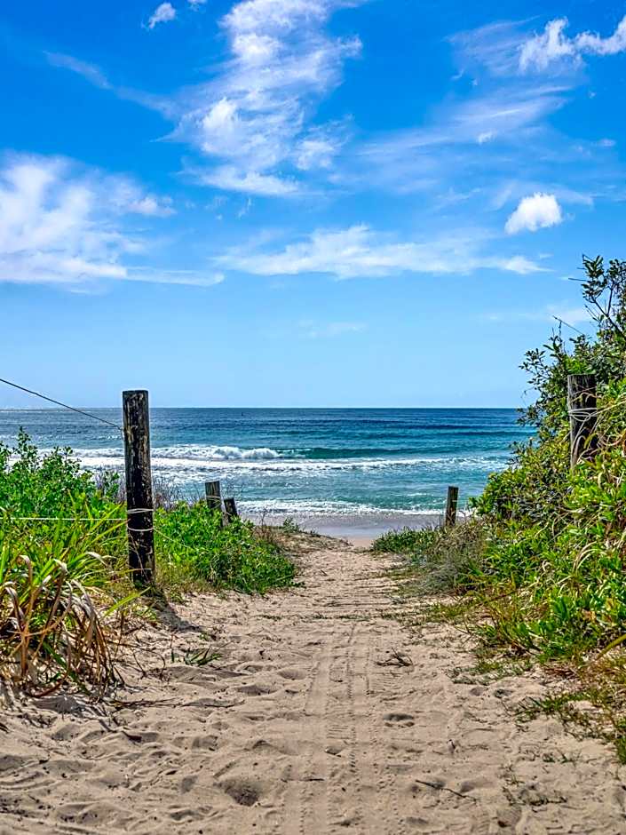 Surf Beach Motel Coffs