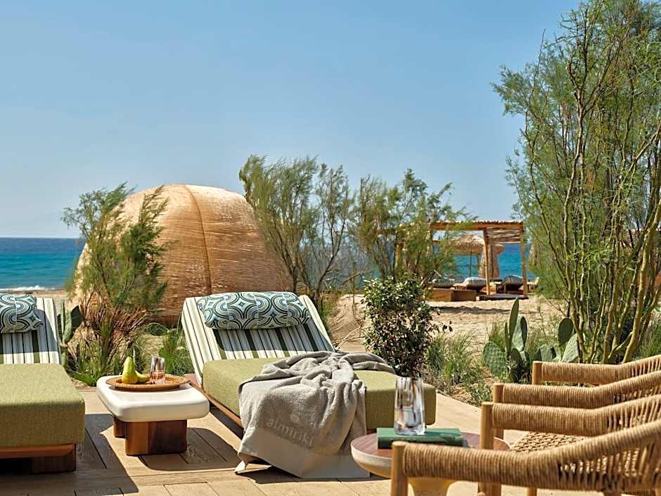 Myconian Sunrise Relais & Chateaux Hotel