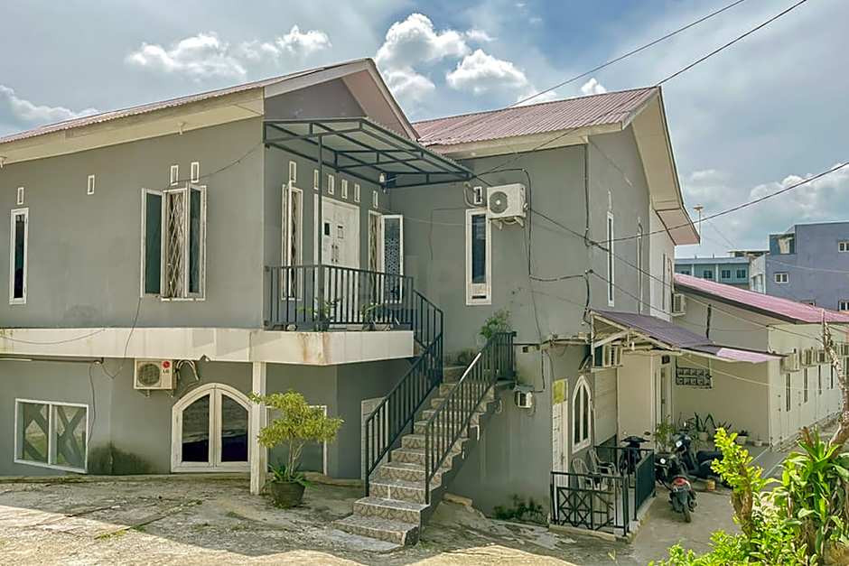 Namirah Syariah Guesthouse Balikpapan RedPartner
