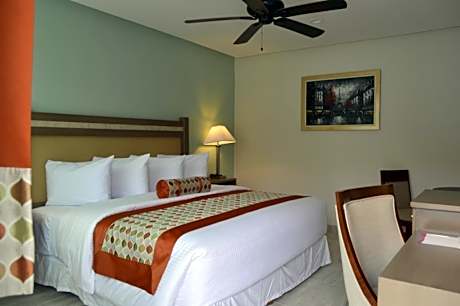 Deluxe Double or Twin Room