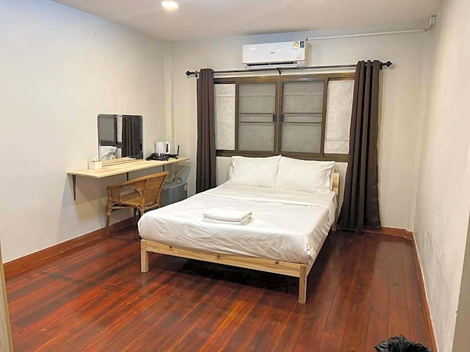 The Hidden Sao Chingcha - เดอะ ฮิดเด้น เสาชิงช้า