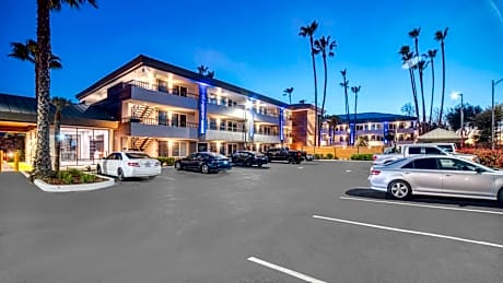 Studio 6 Suites Stockton, CA Waterfront