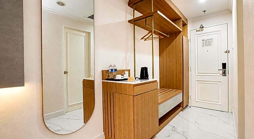Harmoni One Convention Hotel and Service Apartments