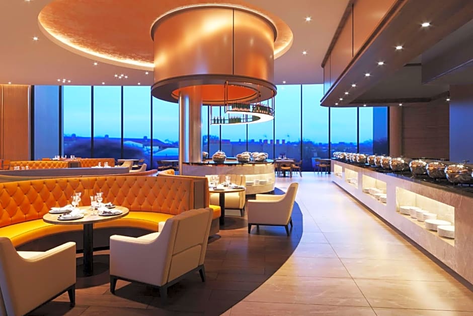 Wyndham Grand KN Paradise Cam Ranh