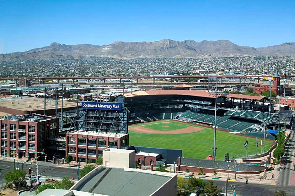 DoubleTree by Hilton Hotel El Paso Downtown