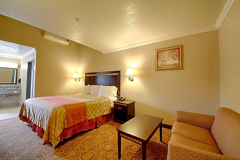 Econo Lodge Inn & Suites Fallbrook Downtown