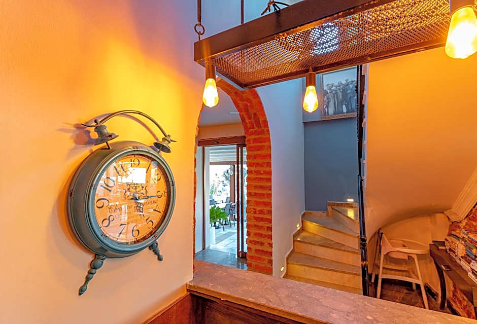 Akkan Hotel