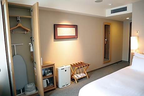 Standard Single Room - Smoking