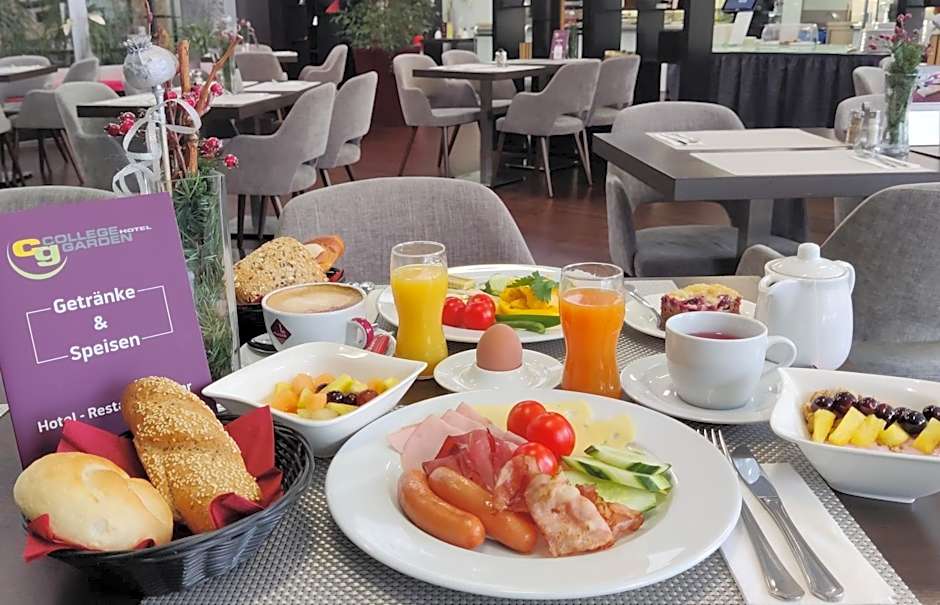 College Garden Hotel