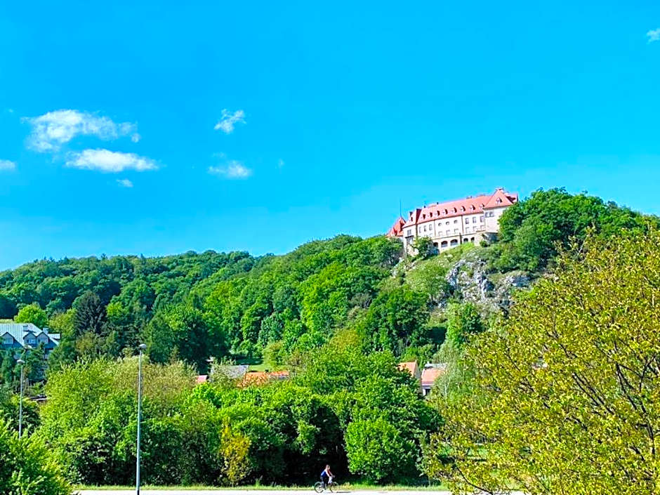 Pokoje w Starej Karczmie - by Upstairs