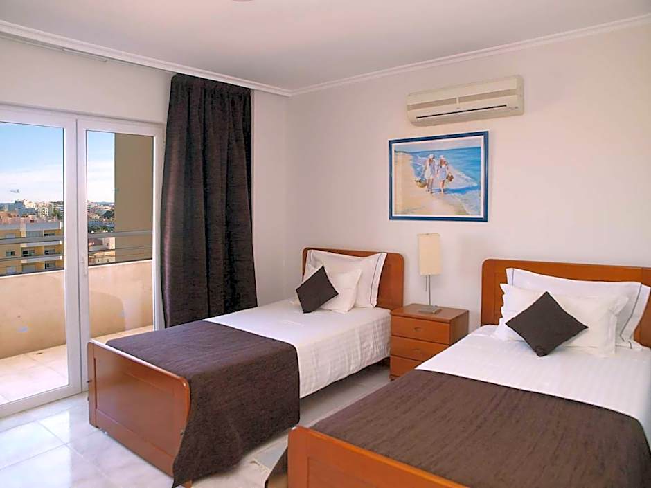 Apartamentos Jardins da Rocha