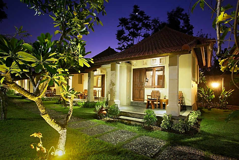 Puri Rinjani Bungalows