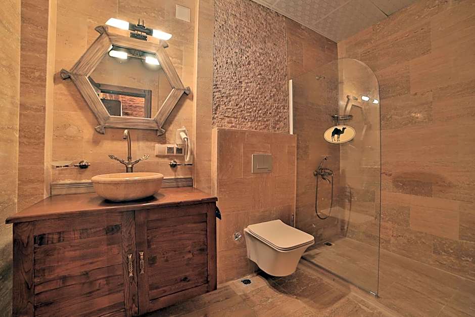 Caravanserai Inn Hotel