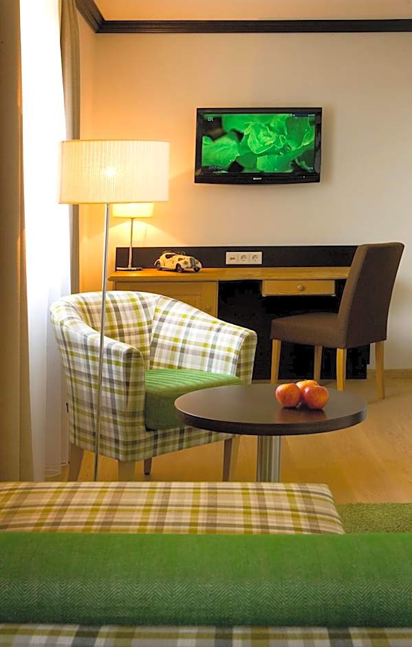 Photo 1 of 4 of Double Room