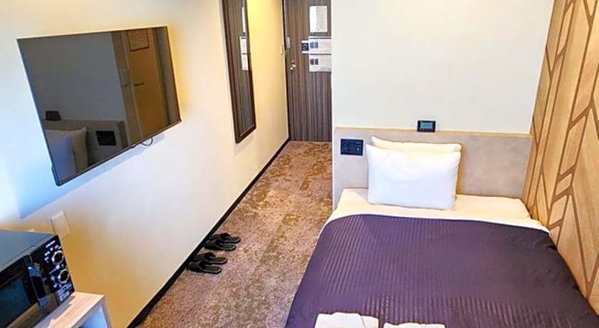Hotel Livemax Yokohama Tsurumi