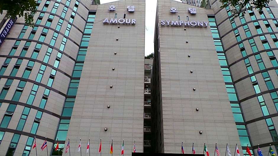 Symphony Hotel