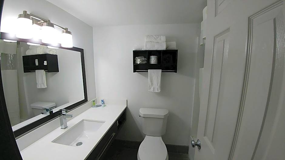 Garden City Inn