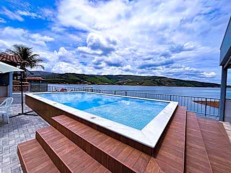 Casa em Capitólio com piscina e vista para lago | W1