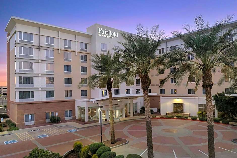 Fairfield Inn & Suites by Marriott Phoenix Chandler/Fashion Center