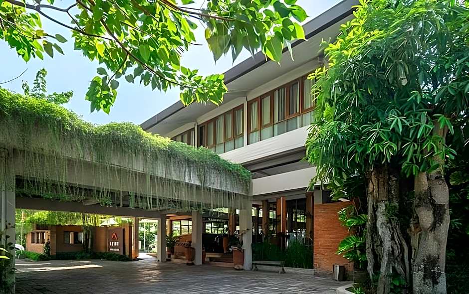 Ayom Java Village