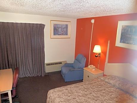 Double Room with One Double Bed - Non-Smoking